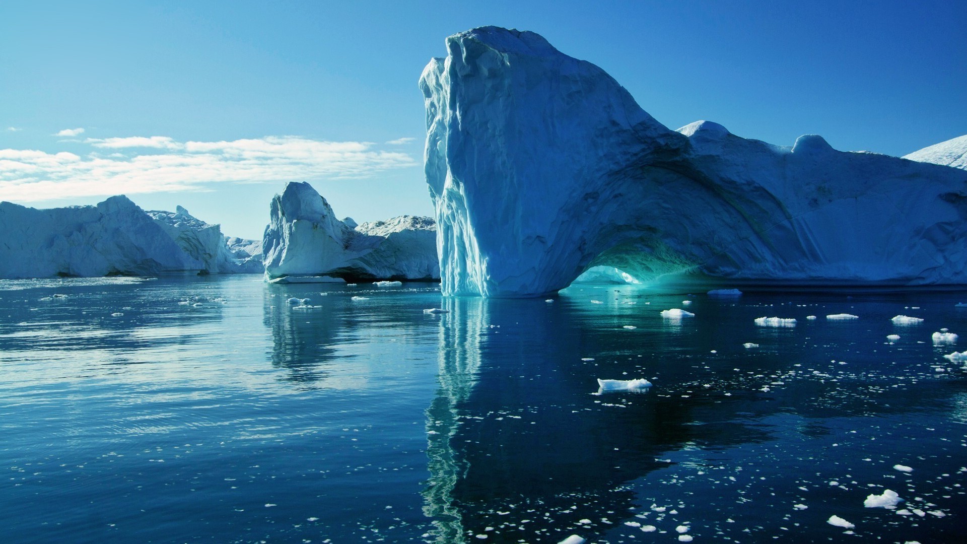 mer et océan eau iceberg mer glace nature neige voyage givré océan à l extérieur fusion hiver ciel paysage glacier natation réflexion froid montagnes