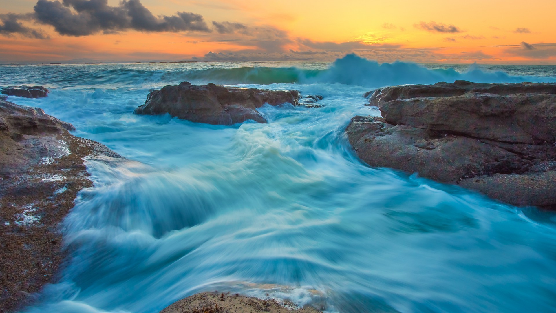 mer et océan eau mer océan coucher de soleil voyage mer surf plage paysage paysage aube rock nature soir vague scénique ciel crépuscule