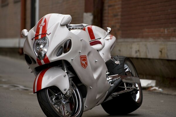 White motorcycle in the alley