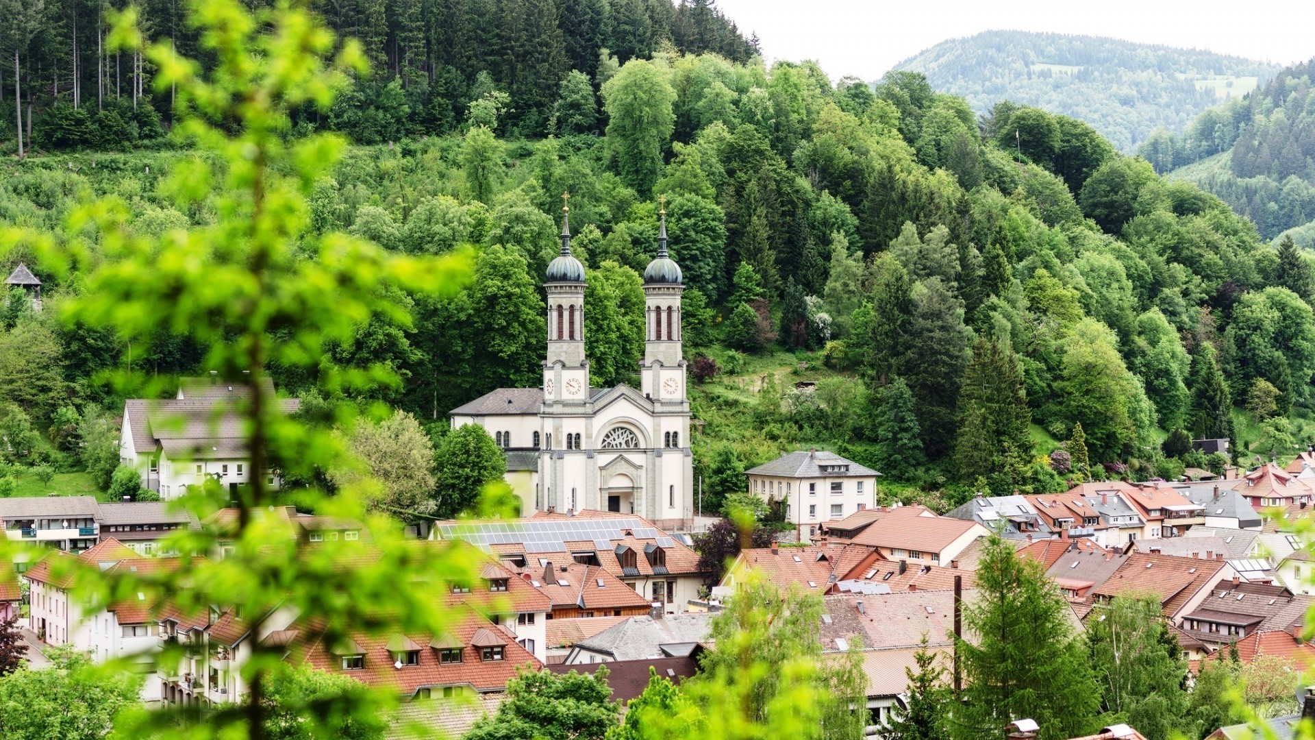 kirche architektur holz reisen sommer natur im freien haus alt haus holz landschaft tourismus spektakel garten