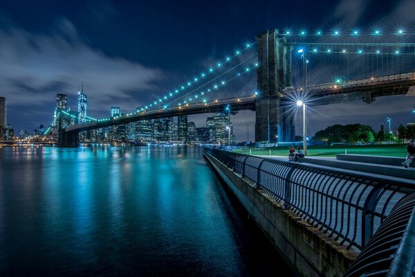 Desktop wallpaper bridges in the night city