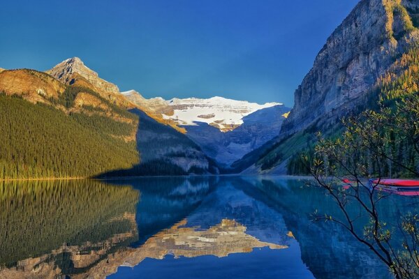 Landscape of a mountain lake surrounded by hills