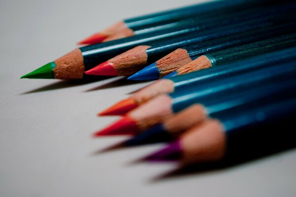 Macro de crayons de couleur aiguisés