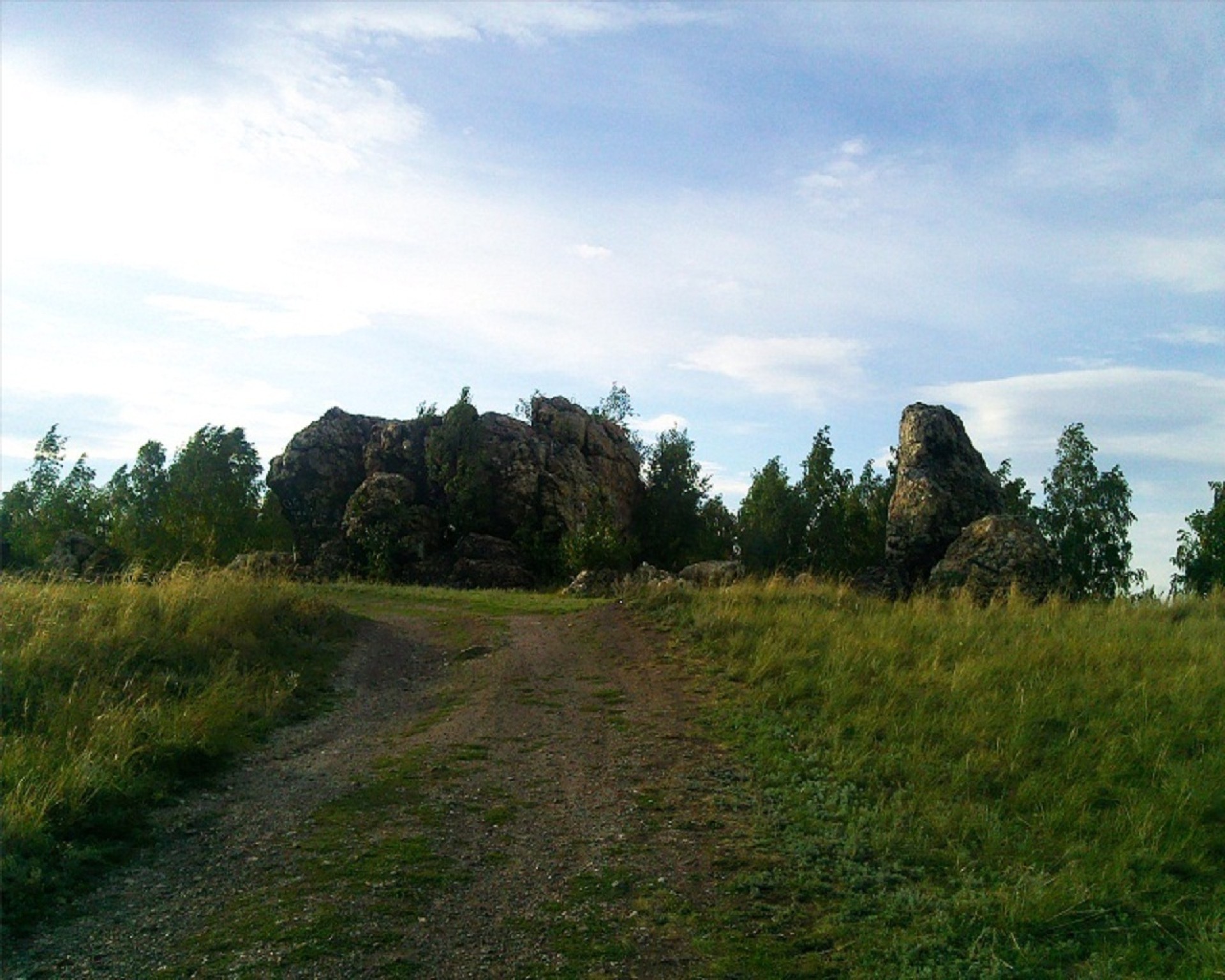 krajobrazy krajobraz drzewo niebo trawa natura podróże na zewnątrz chmura pole pastwiska wzgórze światło dzienne sianokosy drewno świt