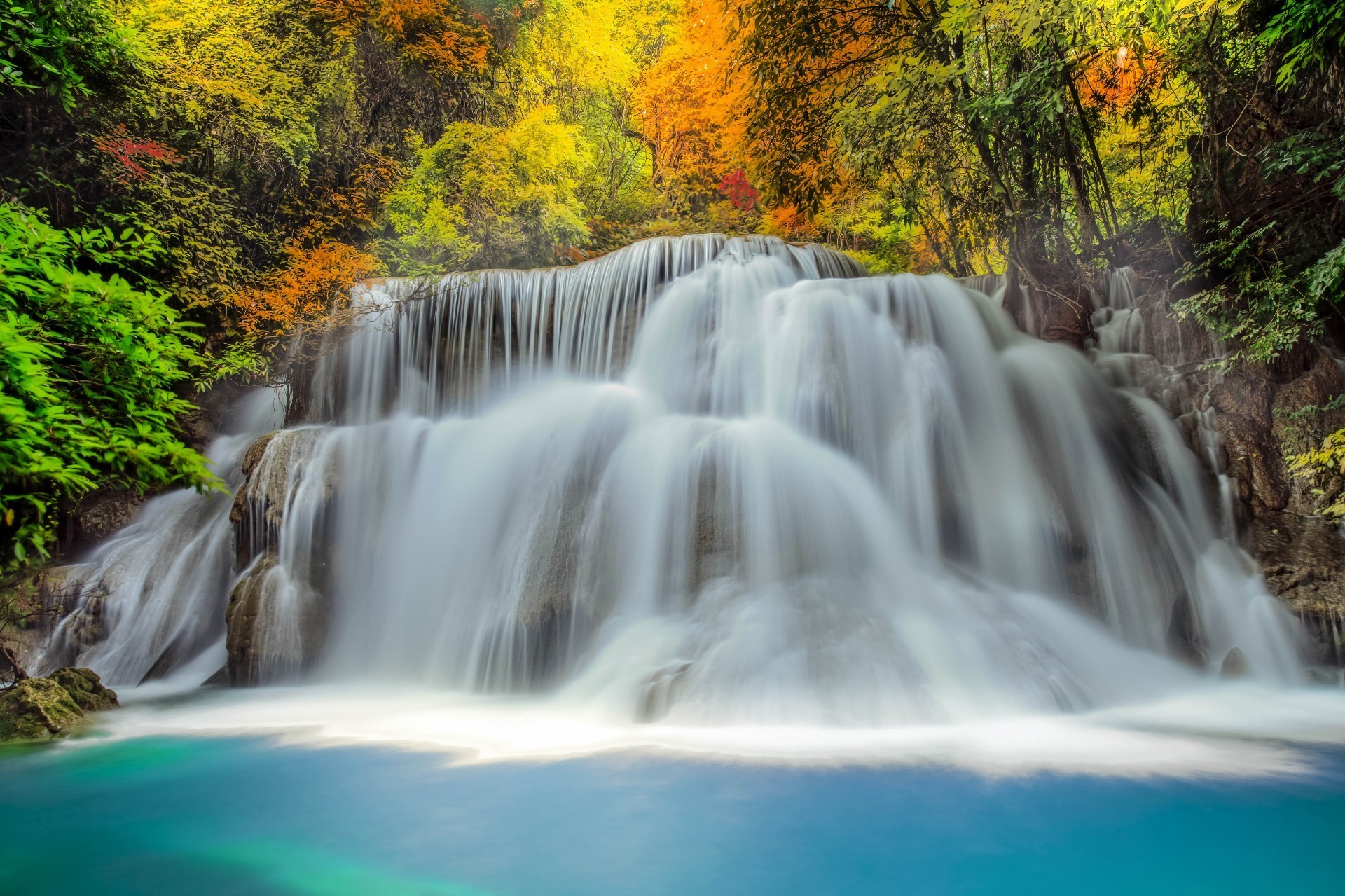 cascadas cascada agua otoño naturaleza madera río cascada corriente hoja al aire libre viajes - rapids corriente limpieza mojado roca movimiento paisaje grito