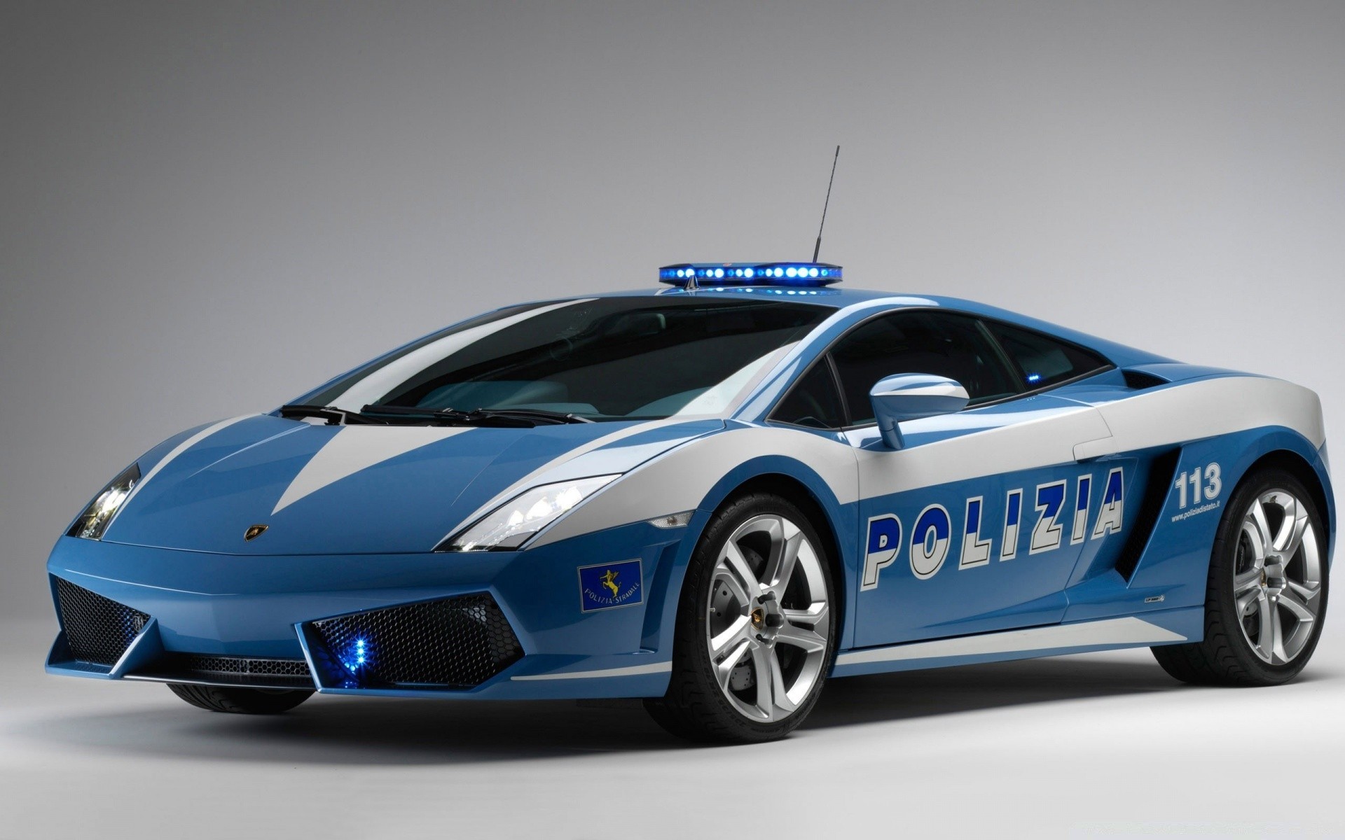 Lamborghini полицейский автомобиль - обои на телефон.