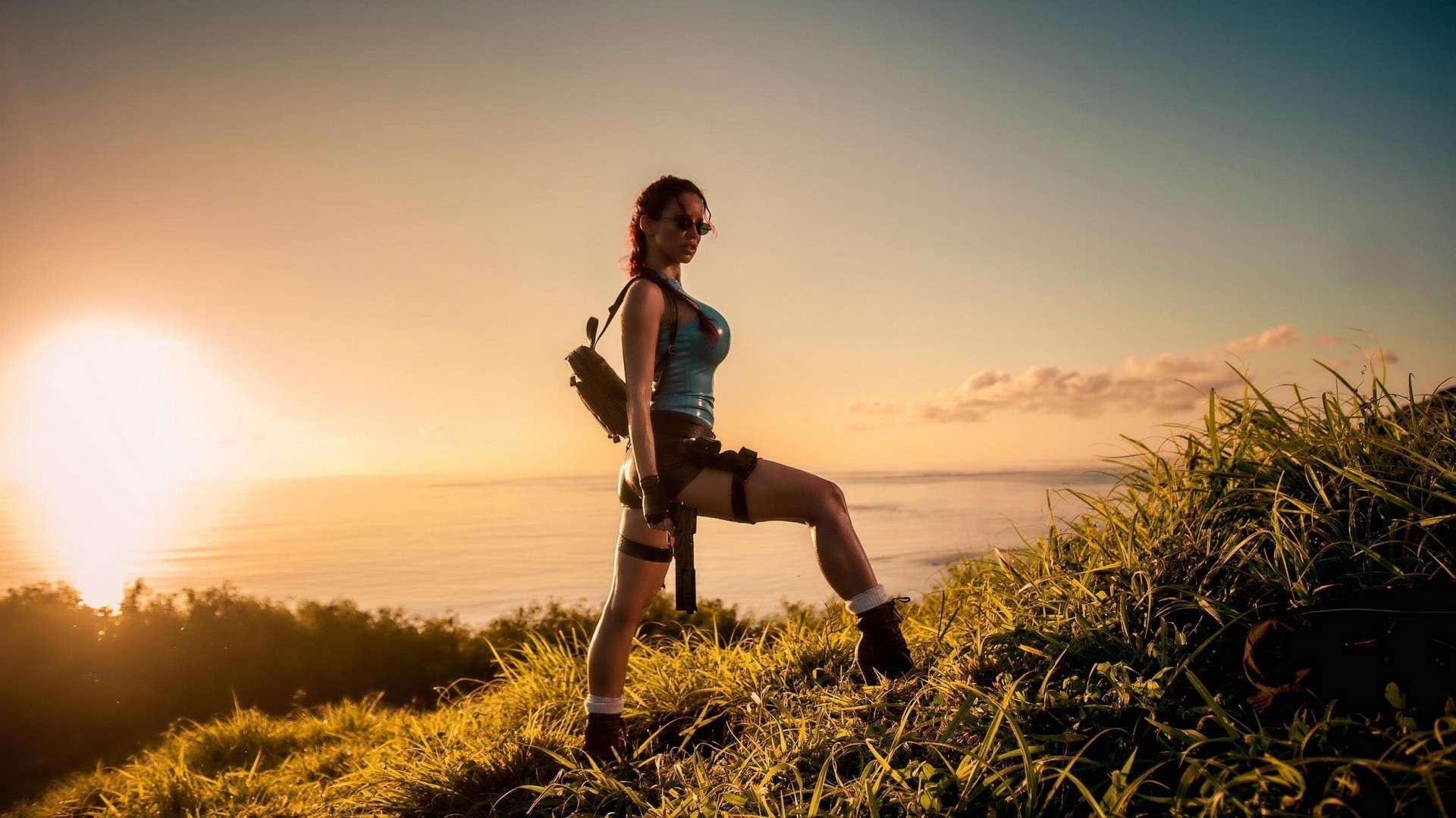 armi ed esercito tramonto natura ragazza tempo libero estate cielo erba donna campo stile di vita all aperto tempo libero adulto sole da solo relax libertà