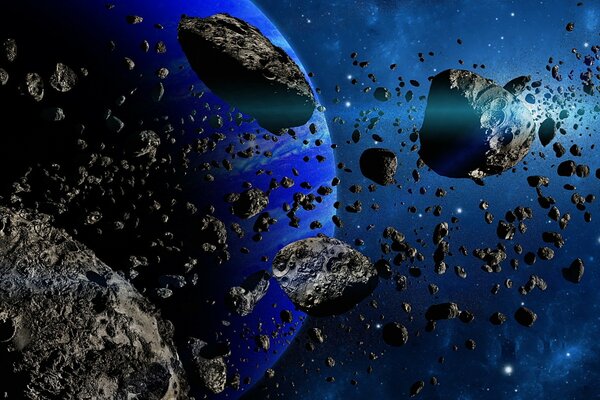 يتكون حزام الكويكبات من شظايا نيزكية صغيرة وكبيرة
