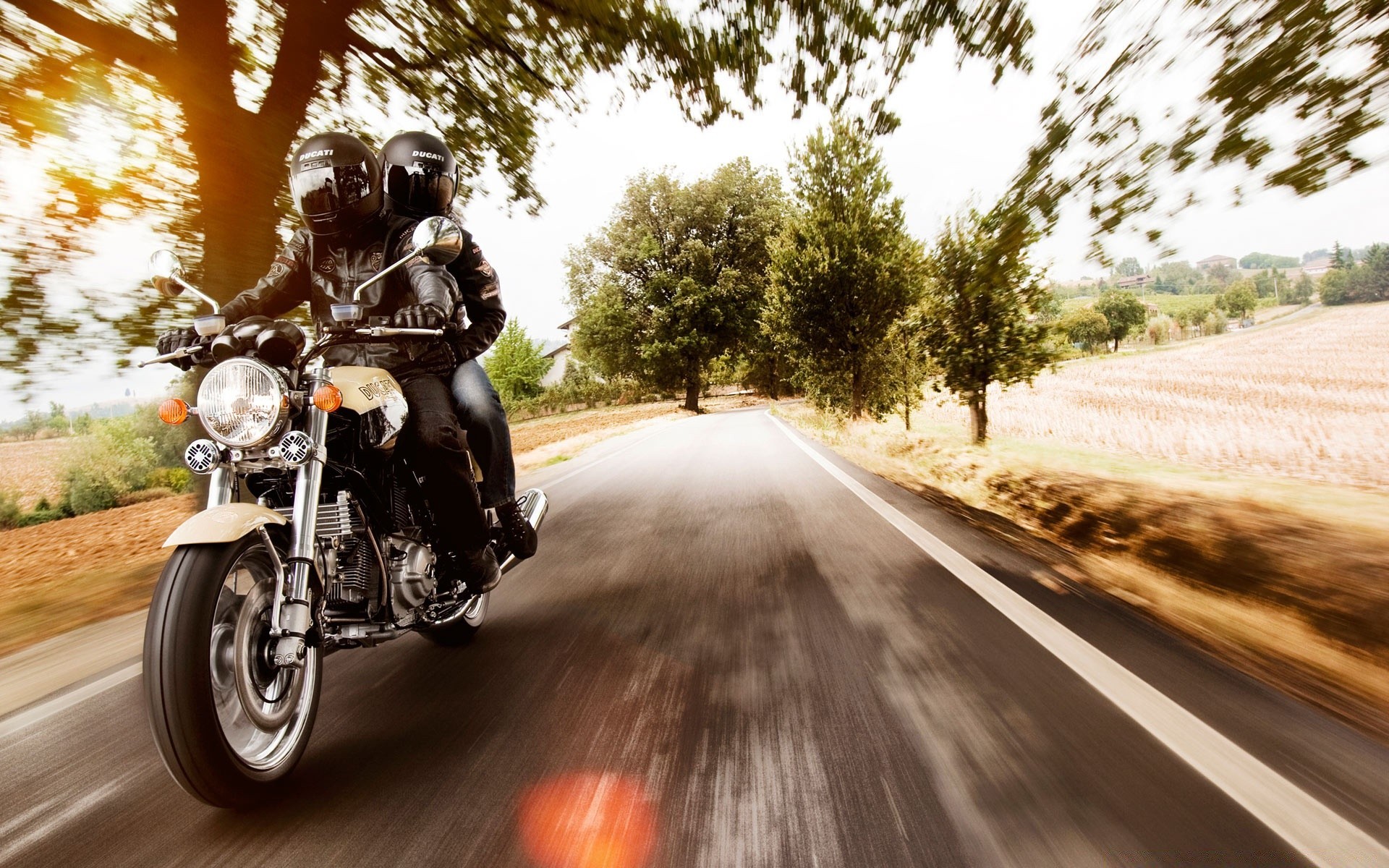 motocicletas estrada sistema de transporte bicicleta drive com pressa carro rápido motociclista rua asfalto viajar tráfego sentado borrão ação corrida rodas