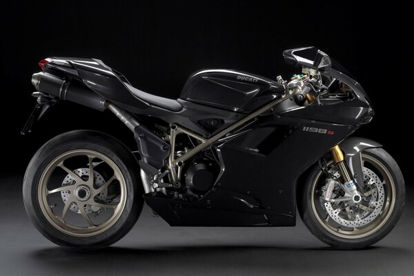 Ducati қара спорттық мотоциклі