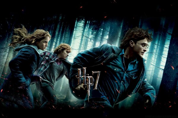 Harry Potter, Ron and Hermione are running through a dark forest