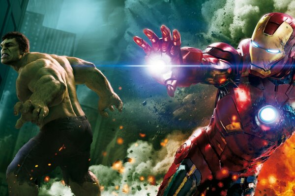 Iron Man y Hulk en combate