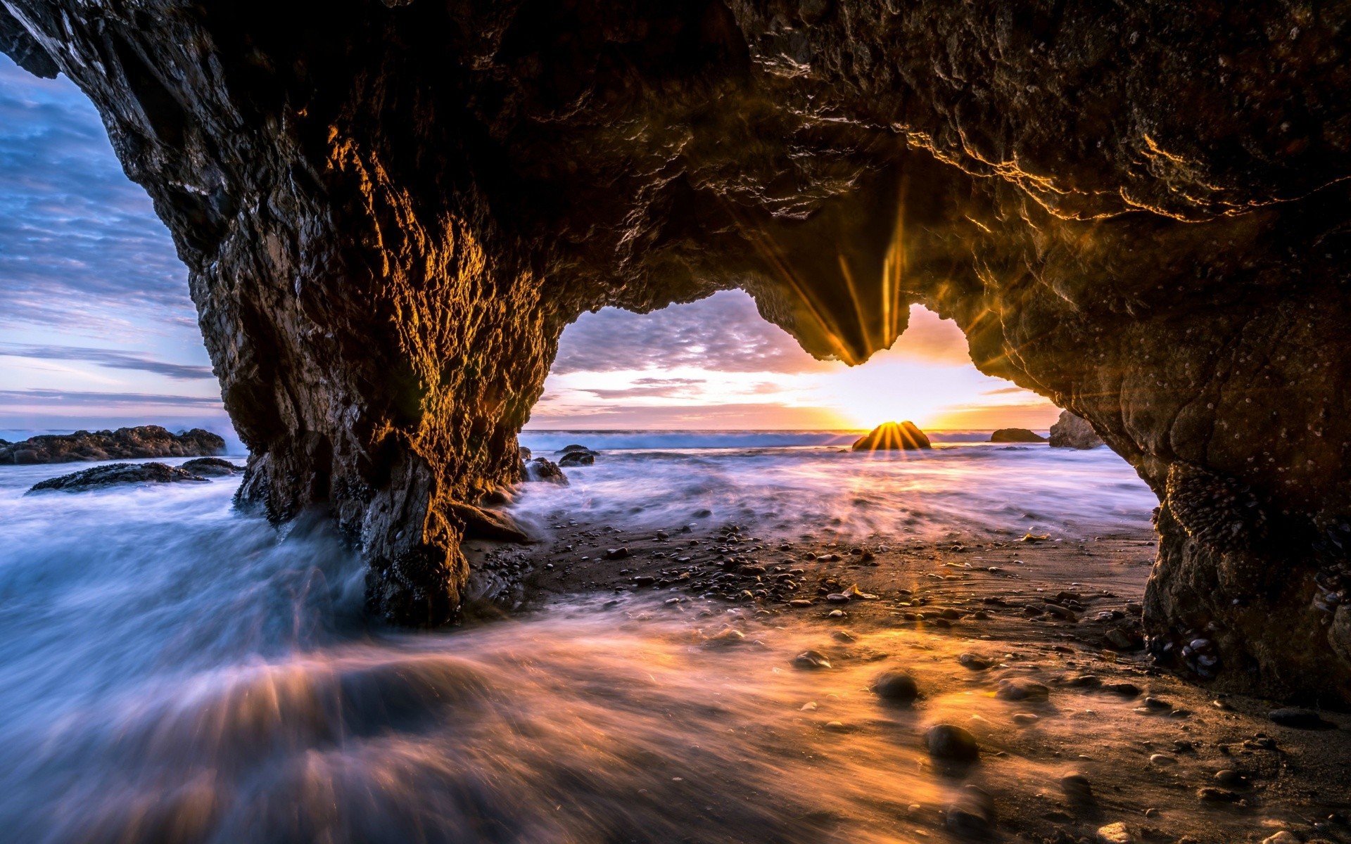 mare e oceano acqua tramonto sera alba crepuscolo natura viaggi all aperto spiaggia oceano sole mare cielo paesaggio mare