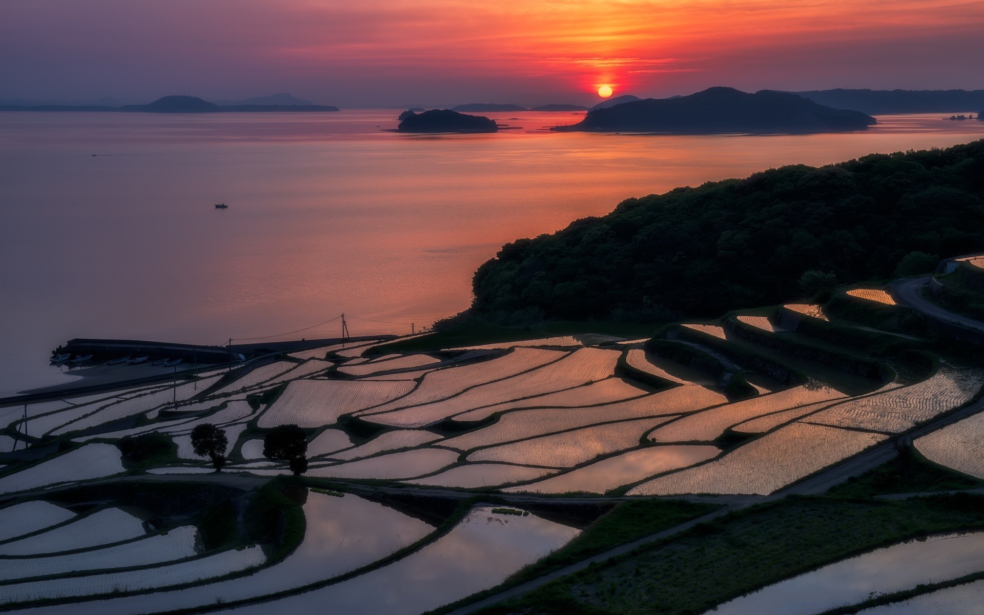 sea and ocean sunset water dawn evening dusk landscape sun travel sea light sky ocean nature beach seashore outdoors