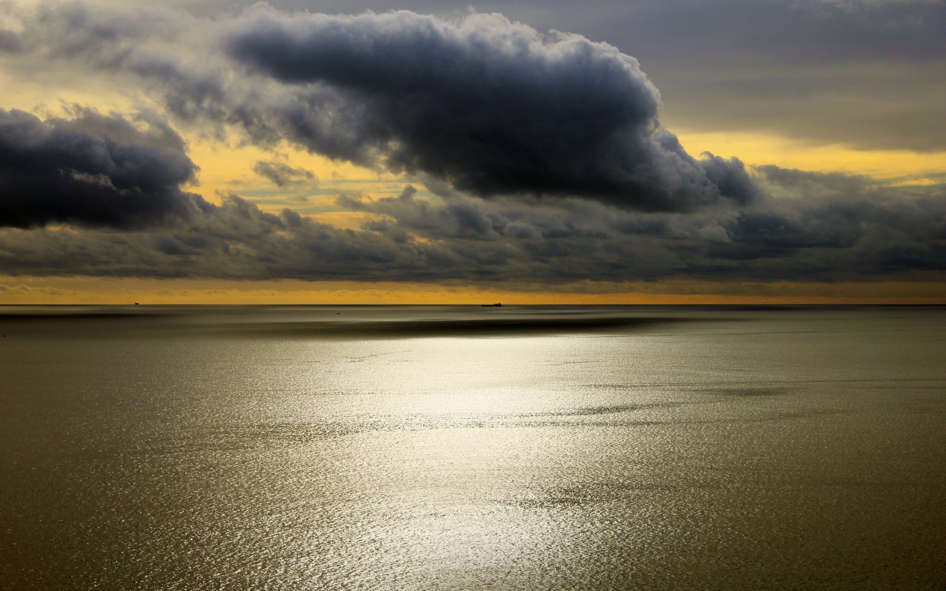 mare e oceano paesaggio acqua tramonto tempesta lago riflessione spiaggia cielo mare oceano alba nuvola paesaggio sera tempo mare luce fiume