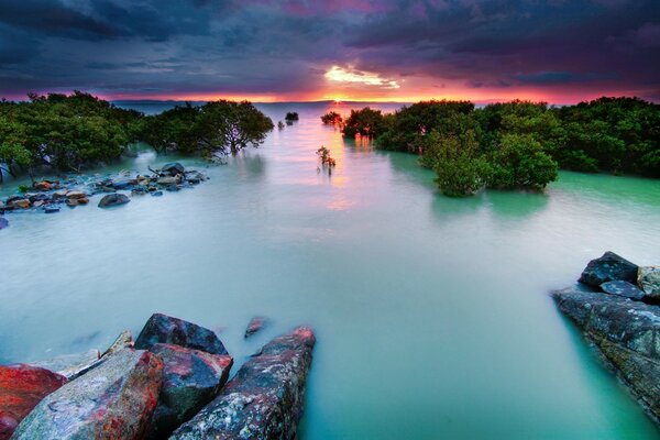 Beryuz water going into the sea at sunset