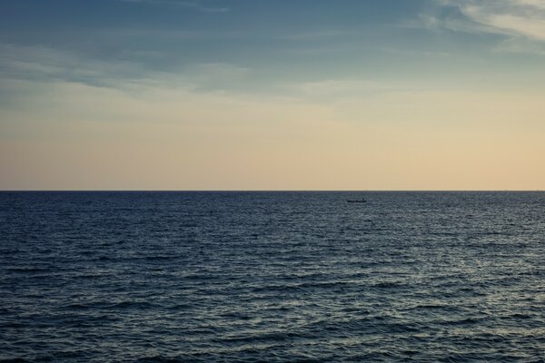 Calm, quiet, blue ocean