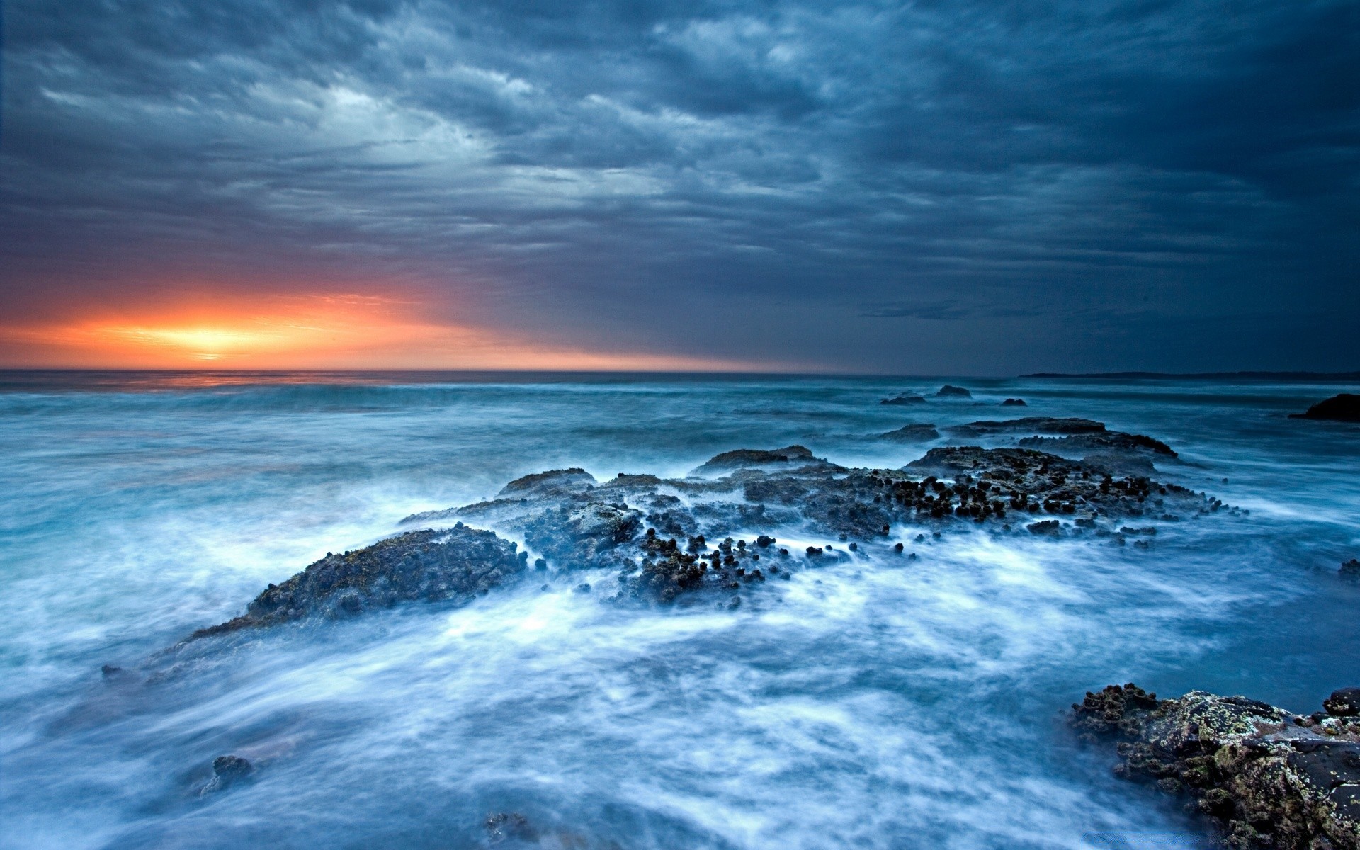 mar y océano agua mar puesta de sol océano mar crepúsculo playa paisaje cielo surf viajes noche sol amanecer paisaje ola