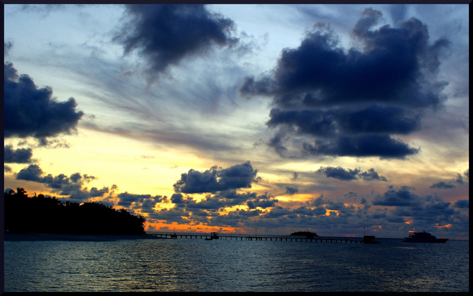 meer und ozean sonnenuntergang wasser landschaft himmel dämmerung natur sonne reflexion wolke meer see strand dämmerung sommer abend ozean sturm gutes wetter licht