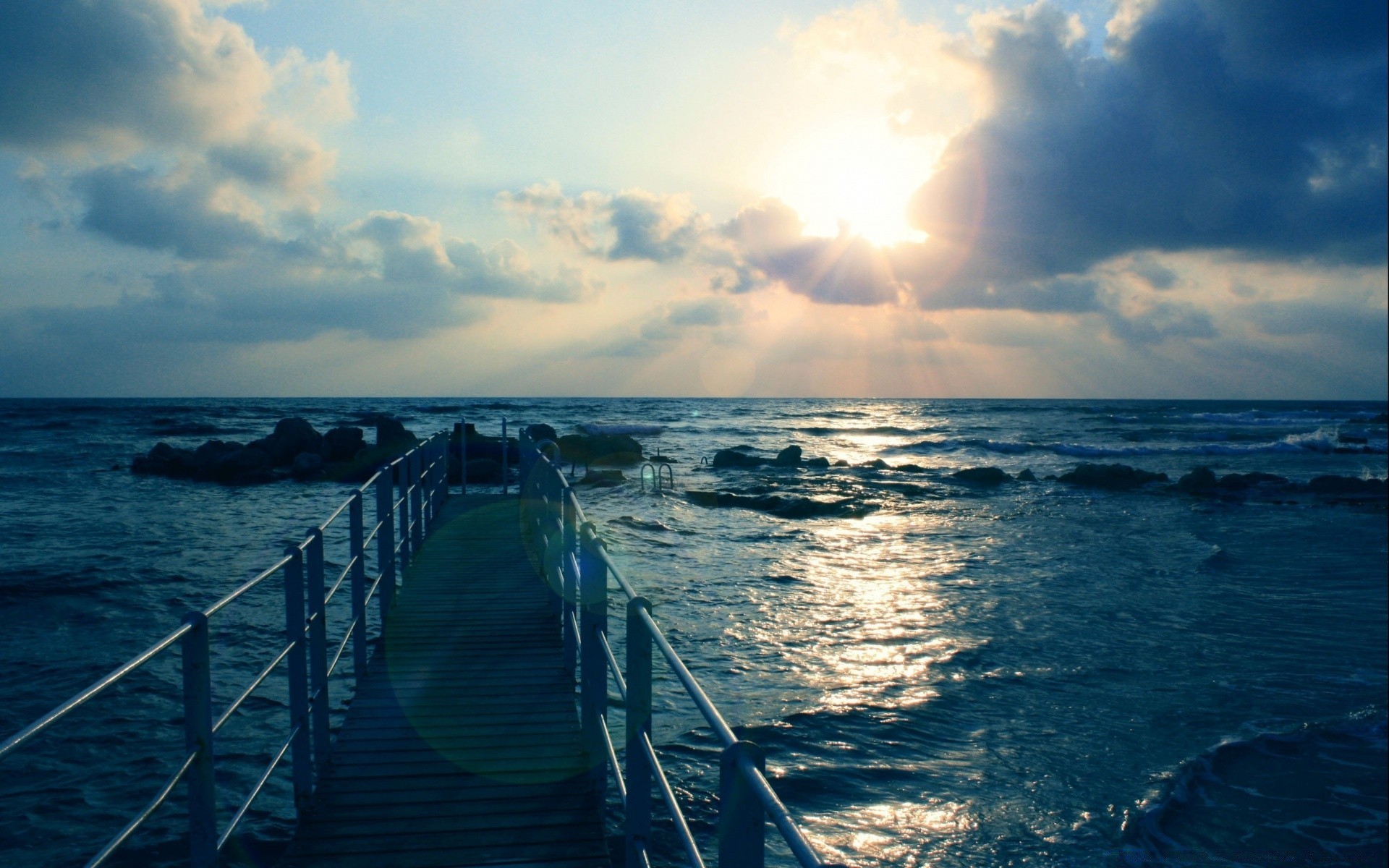 mer et océan eau coucher de soleil mer océan aube plage paysage soleil crépuscule paysage voyage ciel mer soir beau temps