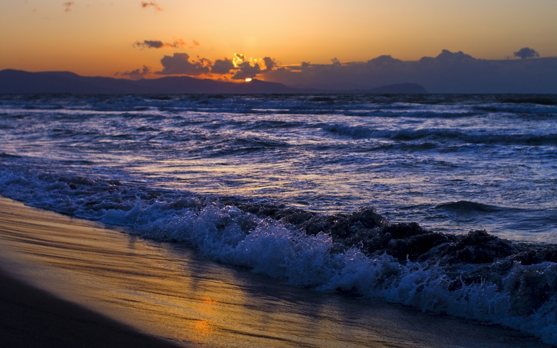 morze i ocean zachód słońca woda świt zmierzch ocean wieczorem morze plaża krajobraz surf słońce morze fala krajobraz dobra pogoda niebo podróże