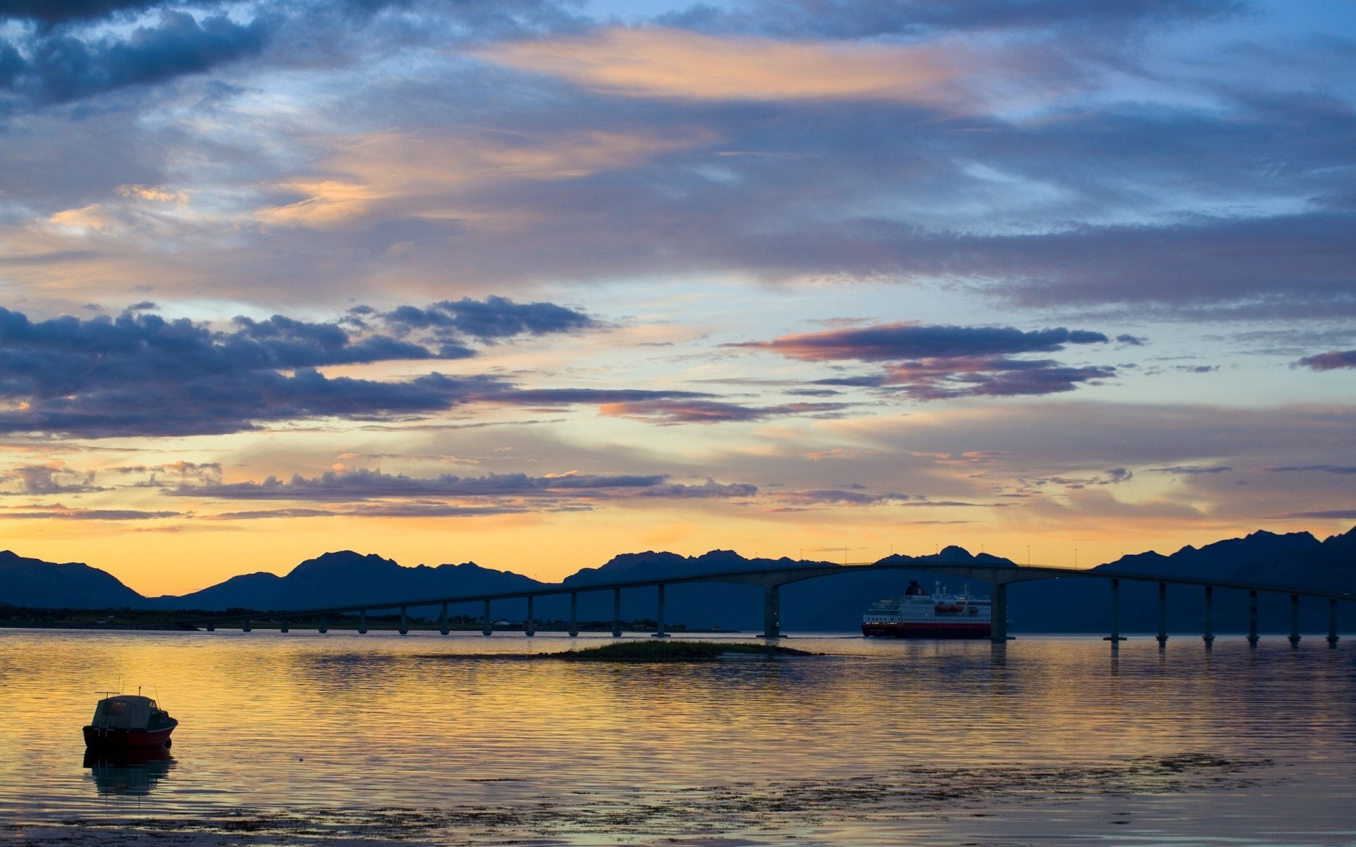 sea and ocean sunset water dawn dusk travel reflection sky outdoors evening sea lake sun