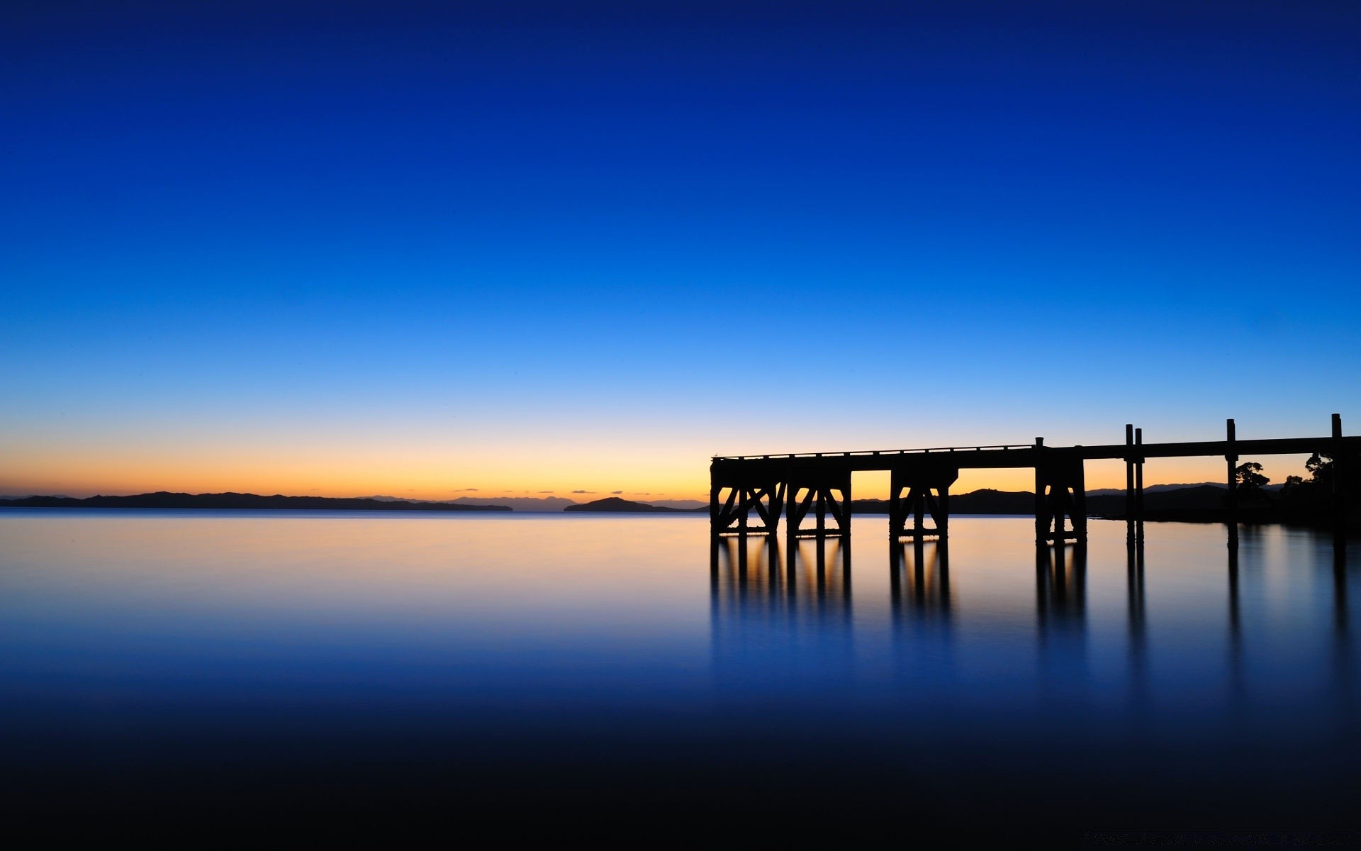 meer und ozean sonnenuntergang wasser himmel reflexion meer dämmerung strand dämmerung see landschaft sonne brücke pier abend licht ozean landschaft im freien