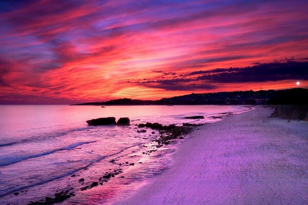 Fantástica imagen del mar por la mañana