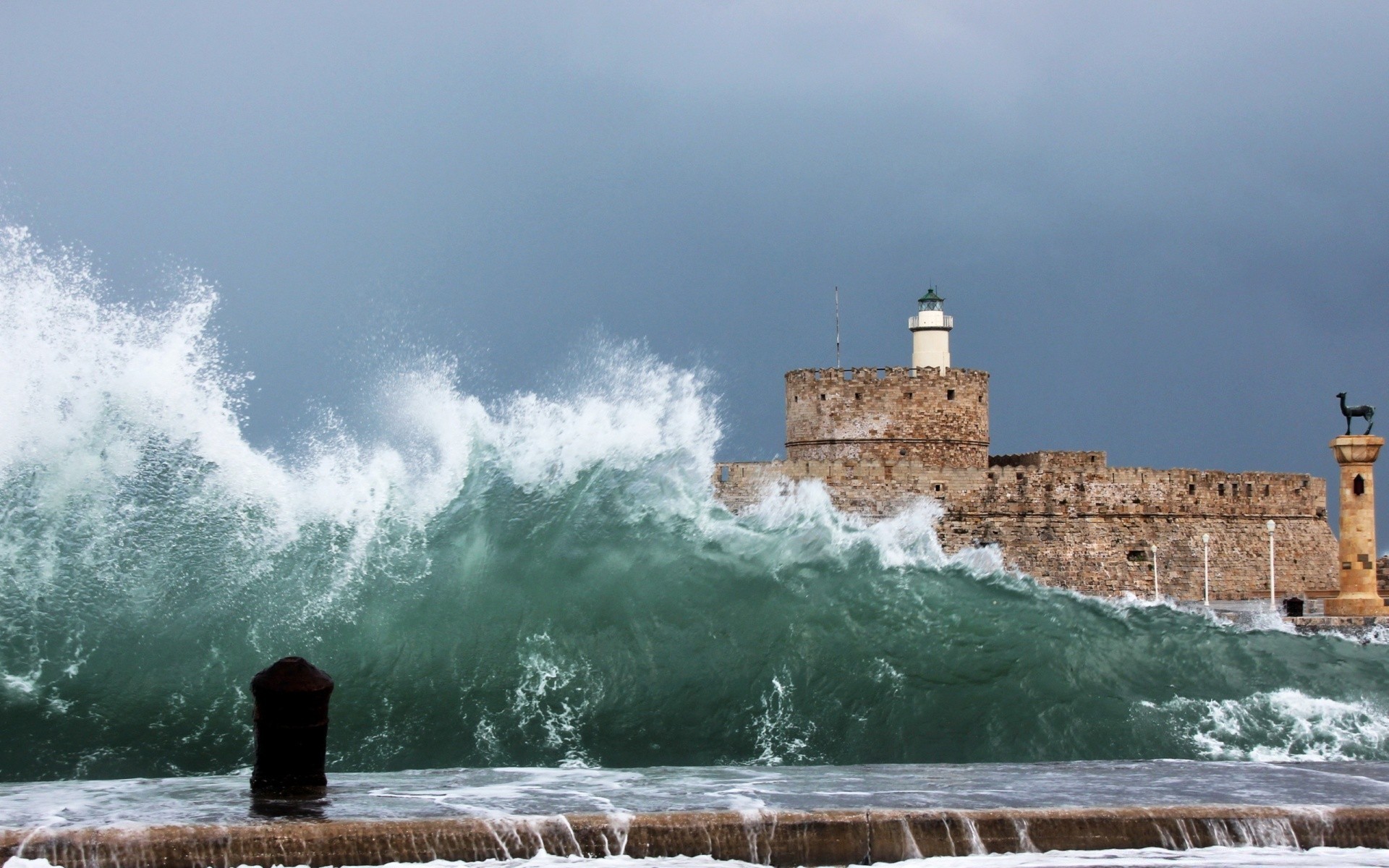 mare e oceano viaggi acqua architettura all aperto cielo mare città fiume paesaggio casa torre castello