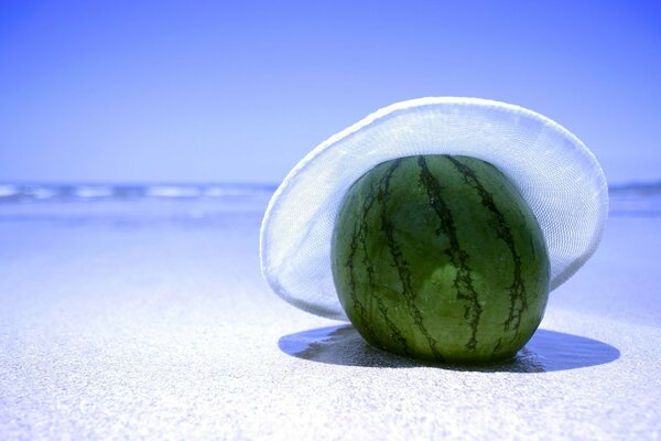 Stillleben. Wassermelone. Der Strand. Essen