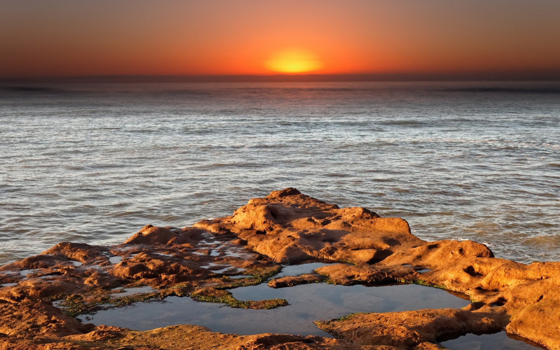 mare e oceano tramonto acqua alba crepuscolo sera mare oceano spiaggia sole mare cielo paesaggio paesaggio