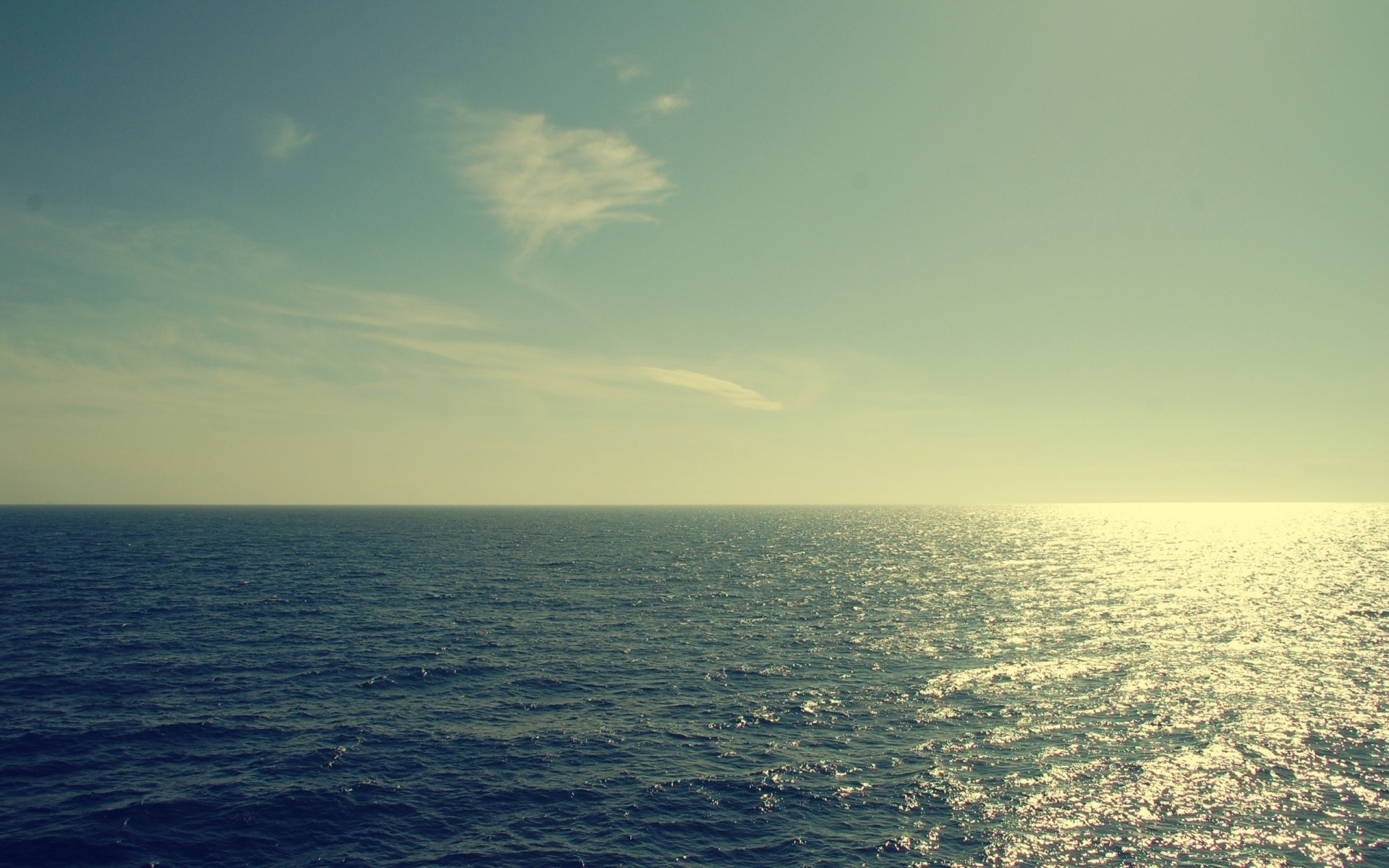 海洋和海洋 自然 水域 景观 太阳 海 天空 夏天 日落 户外 海滩 好天气 海洋 景观 黎明 光