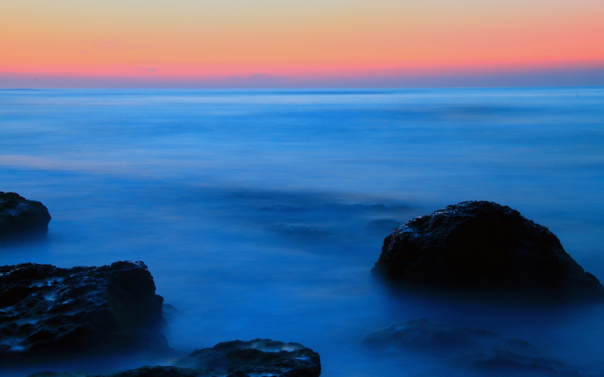 mer et océan coucher de soleil eau crépuscule soir aube océan mer paysage mer plage soleil voyage ciel