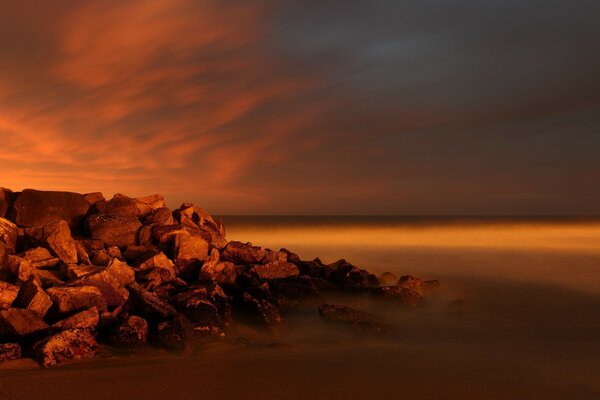 Abenddämmerung am Meer