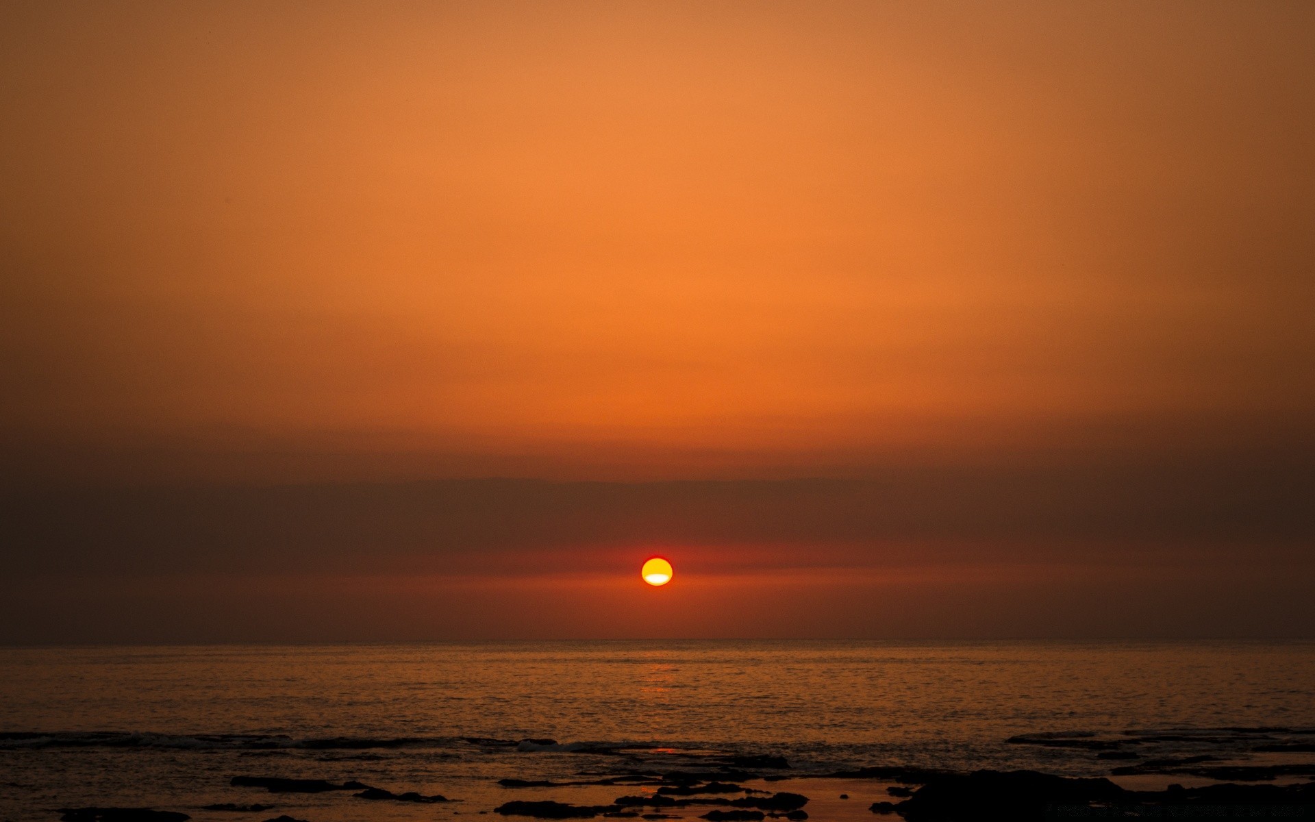 mer et océan coucher de soleil soleil aube eau crépuscule soir mer plage ciel océan beau temps paysage