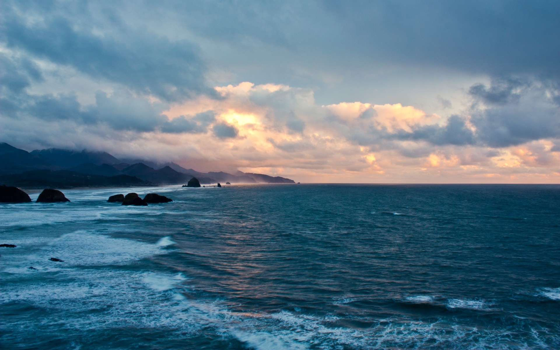 mer et océan eau mer océan ciel plage paysage nature paysage coucher de soleil voyage mer été à l extérieur soleil beau temps aube surf