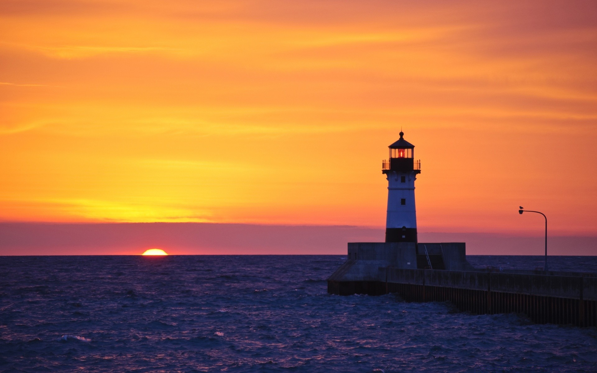 mar e oceano farol pôr do sol mar água oceano amanhecer anoitecer noite mar luz praia paisagem céu sol viagens silhueta paisagem marinho