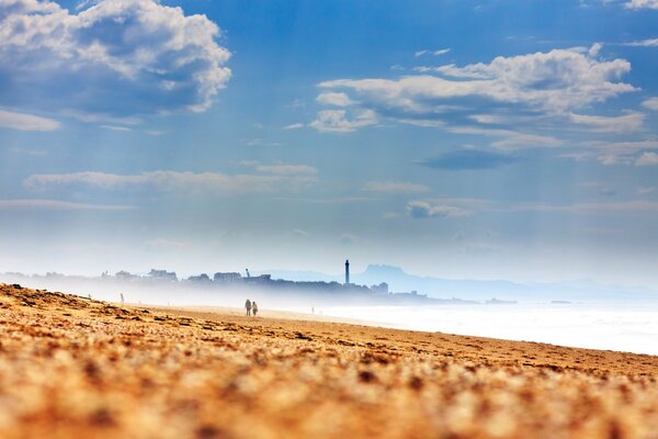 Blauer Himmel, Sandstrand