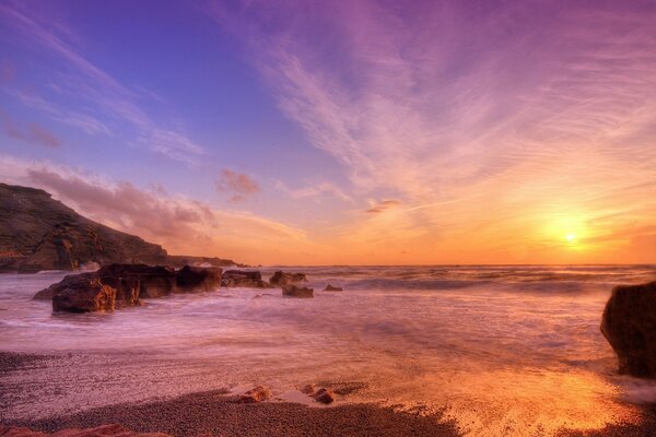 Pôr do sol e Amanhecer no oceano