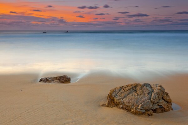 Piedra sobre piedra en la isla grande