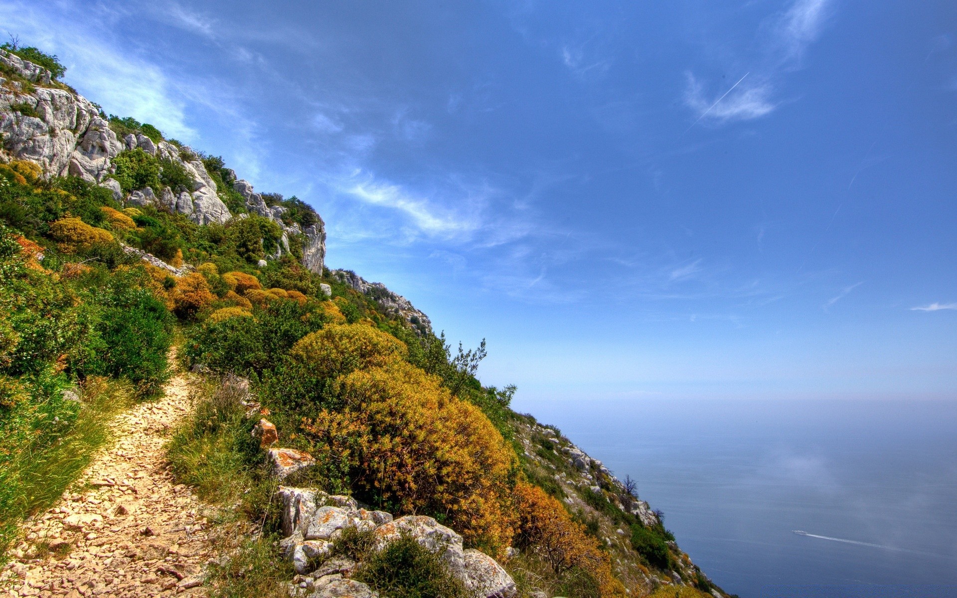 mer et océan ciel nature voyage paysage montagne à l extérieur arbre été scénique colline rock mer spectacle tourisme