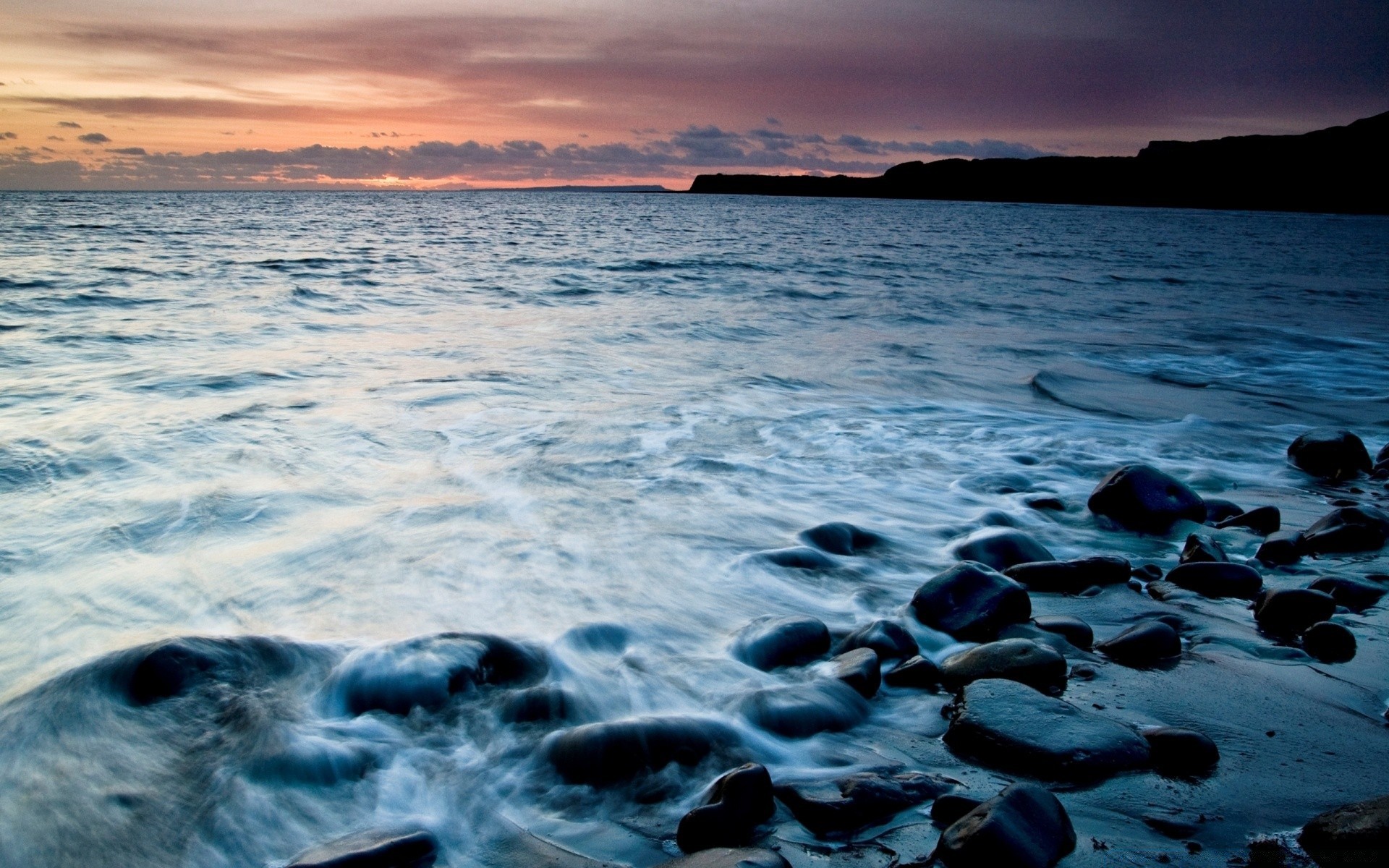 mer et océan eau mer coucher de soleil océan plage nature mer ciel crépuscule voyage soleil paysage soir paysage sang-froid