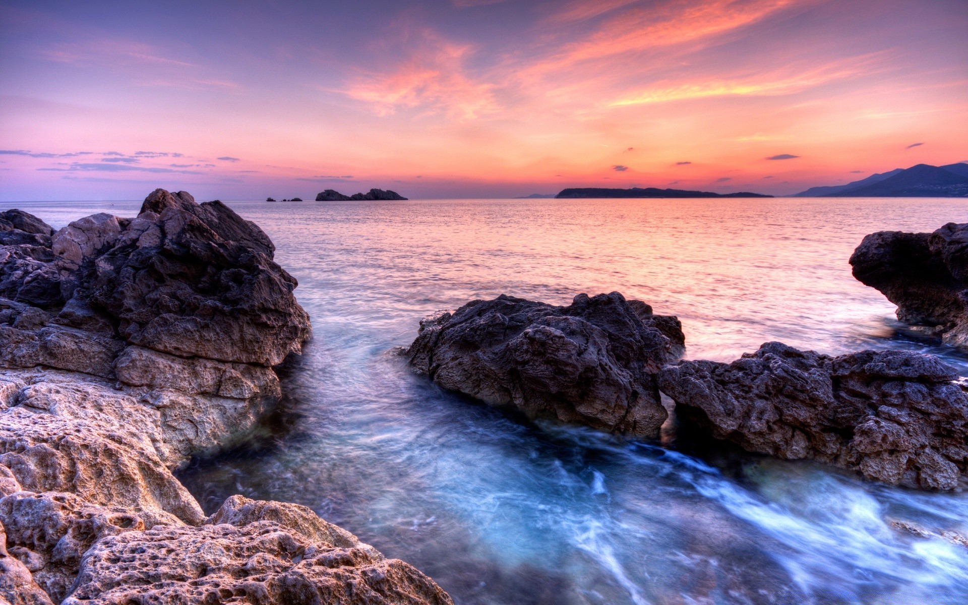 mer et océan eau coucher de soleil mer mer océan crépuscule plage rock aube paysage voyage soir ciel paysage nature soleil à l extérieur scénique beau temps