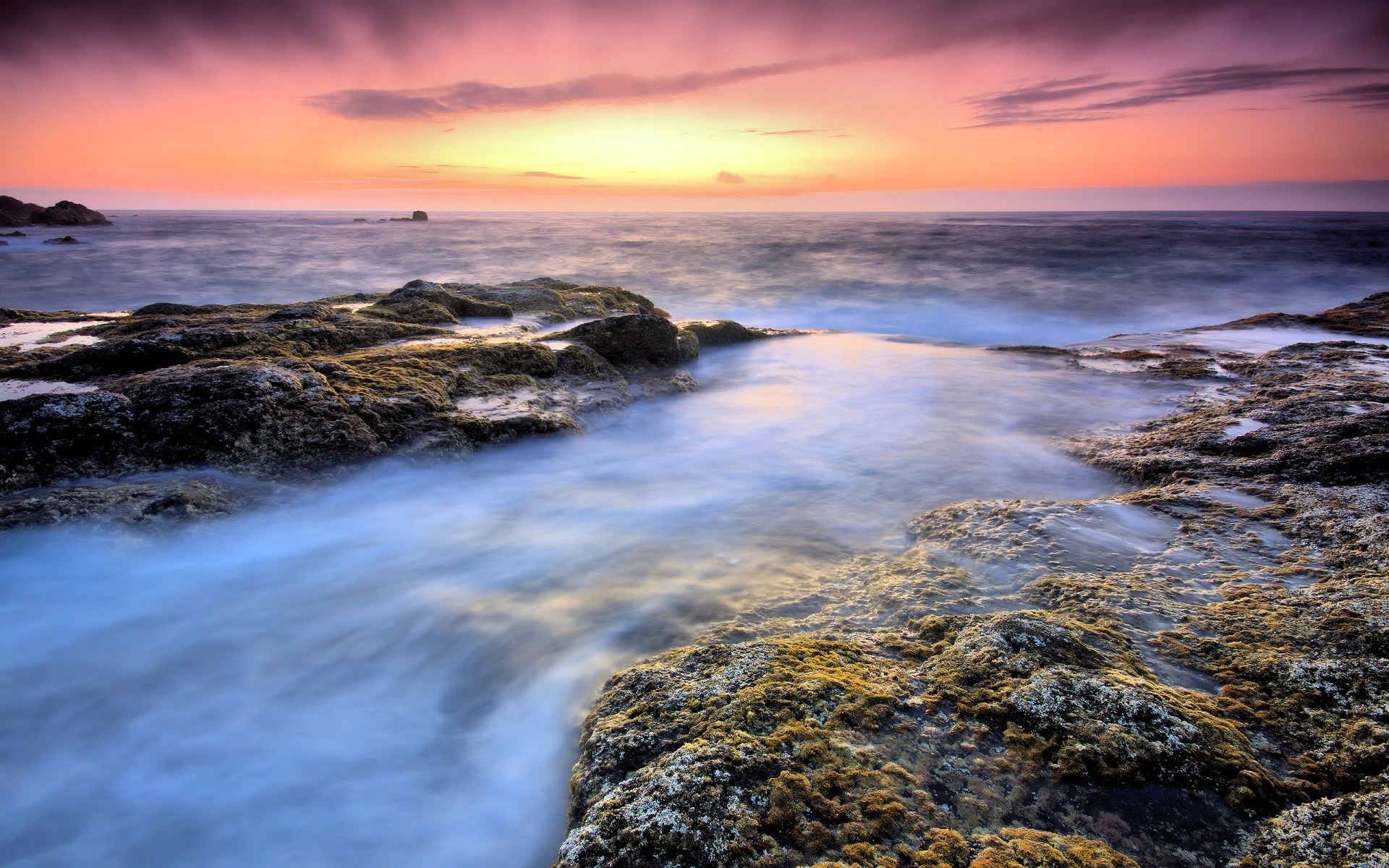 mer et océan coucher de soleil eau mer crépuscule plage paysage soir océan aube mer paysage rock ciel soleil nature voyage