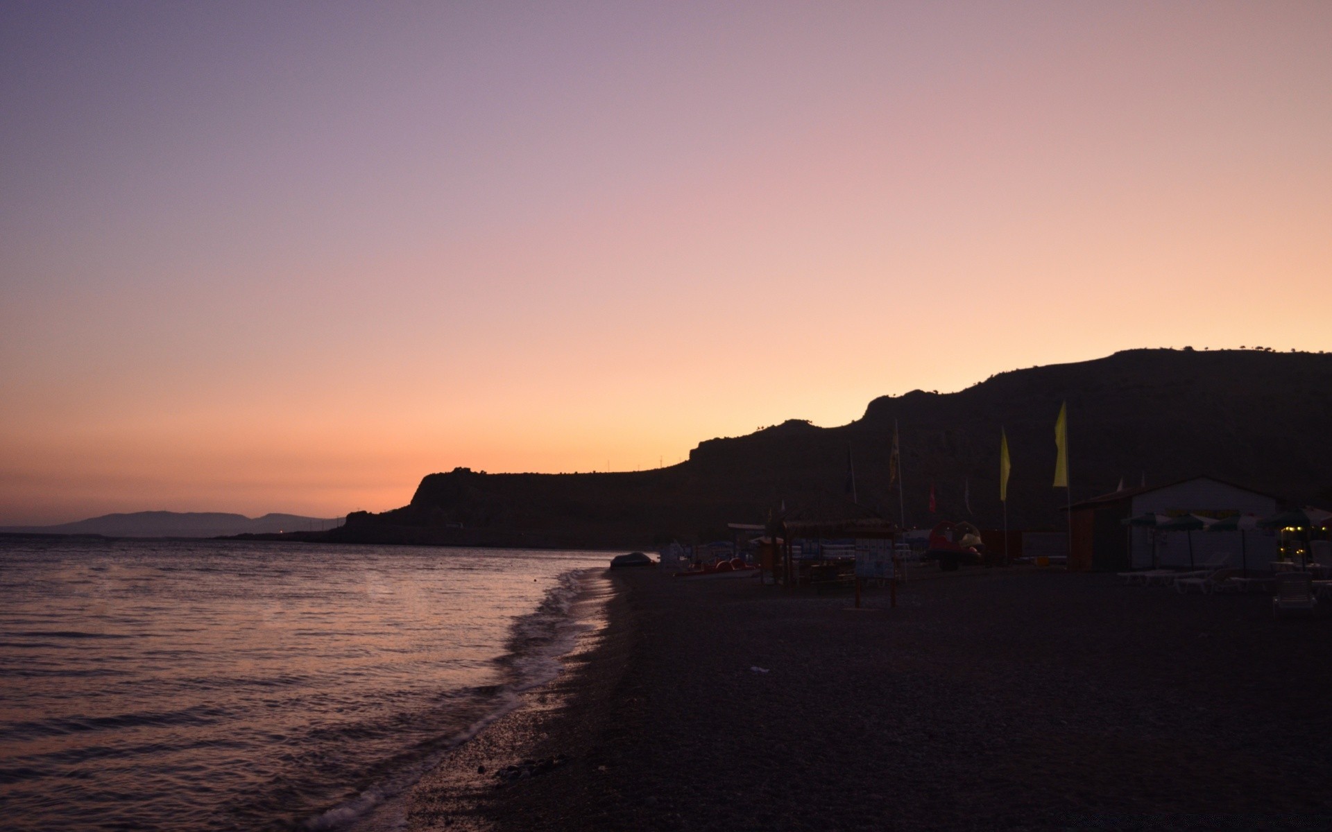 mer et océan coucher de soleil aube eau plage soirée crépuscule paysage mer océan mer voyage soleil lumière rétro-éclairé paysage