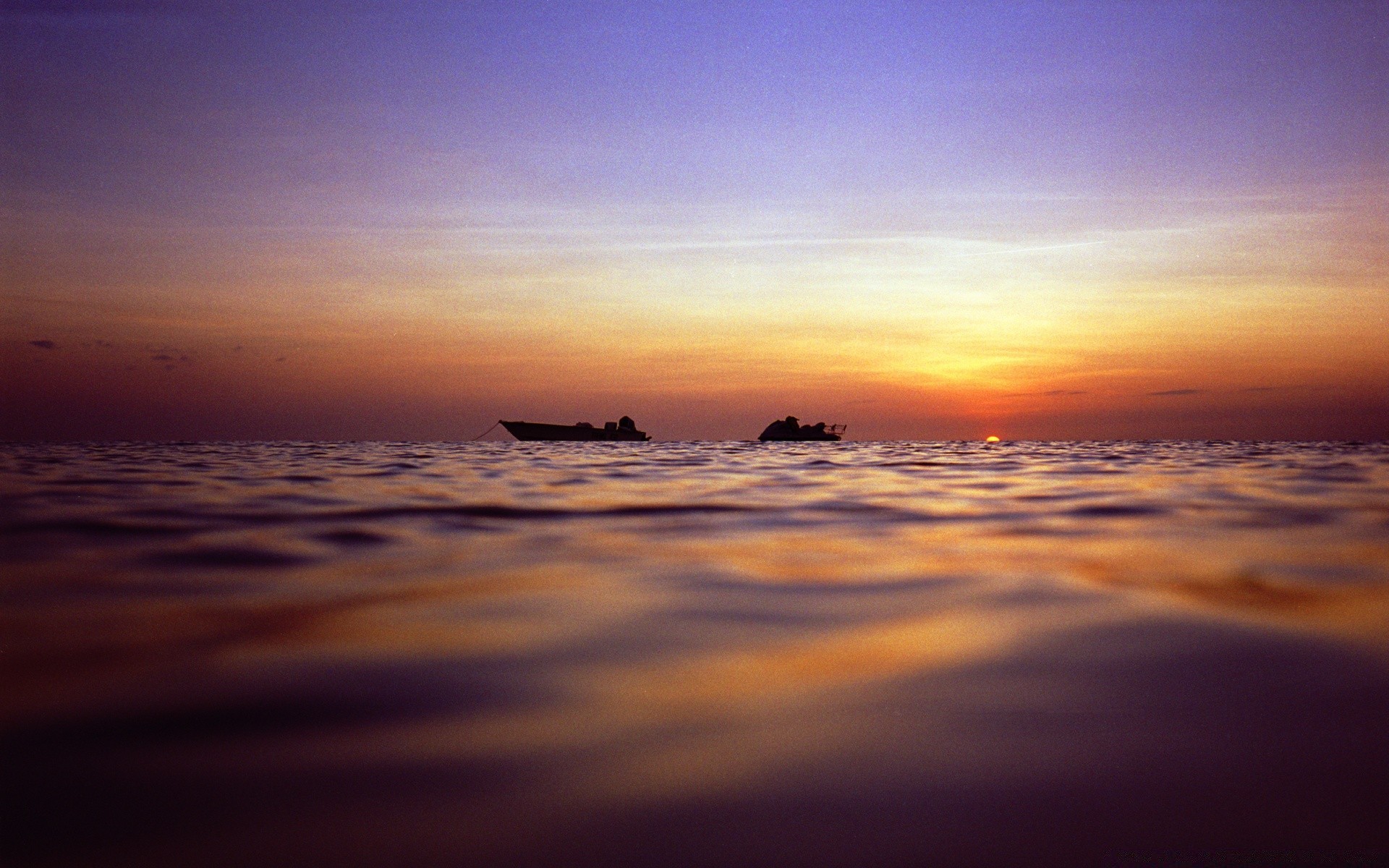 sea and ocean sunset dawn sun beach water dusk evening sea ocean seascape sky fair weather reflection landscape sand