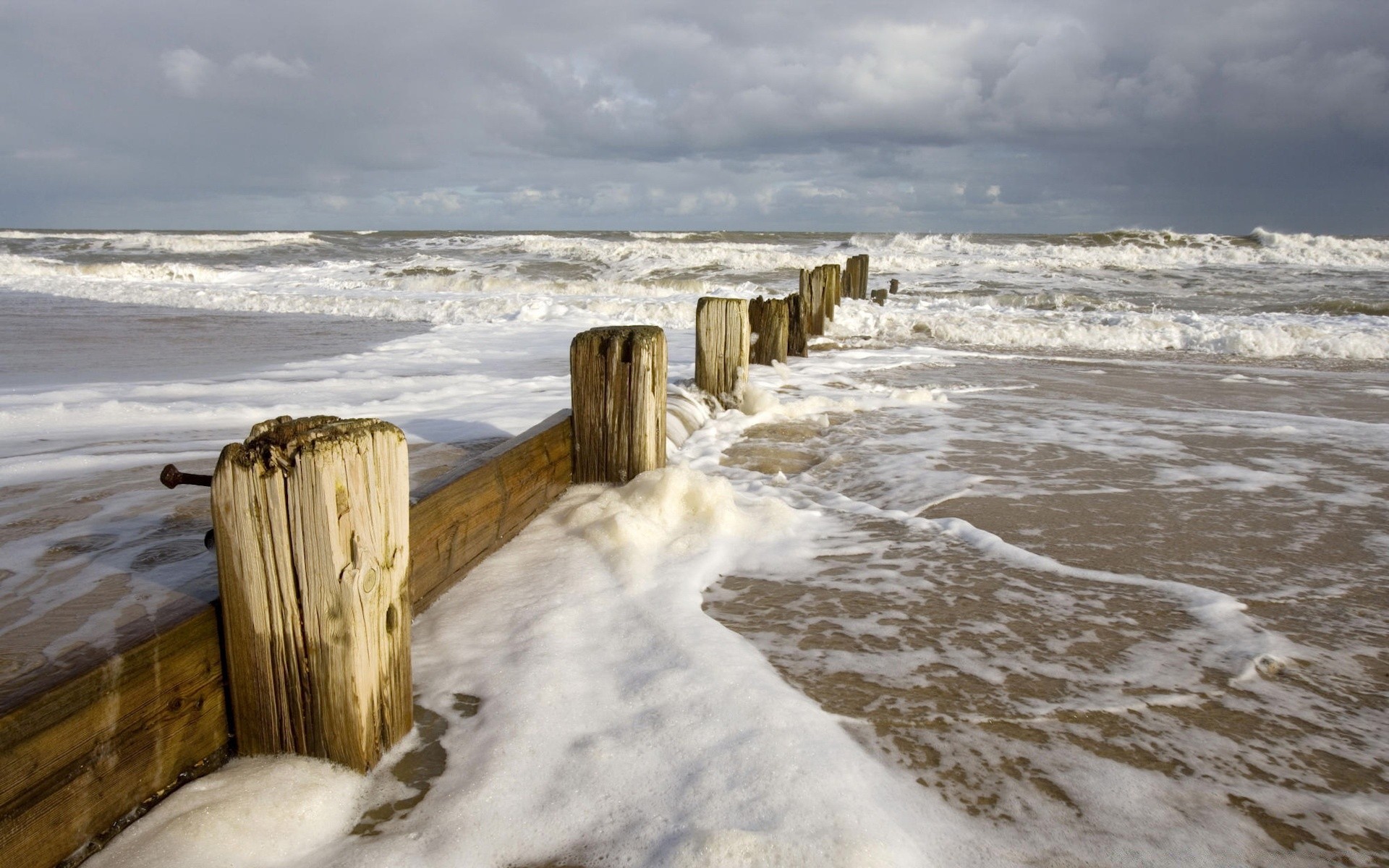 meer und ozean wasser meer strand ozean meer brandung reisen landschaft welle sturm himmel im freien landschaft schaum sand landschaftlich ufer flut natur