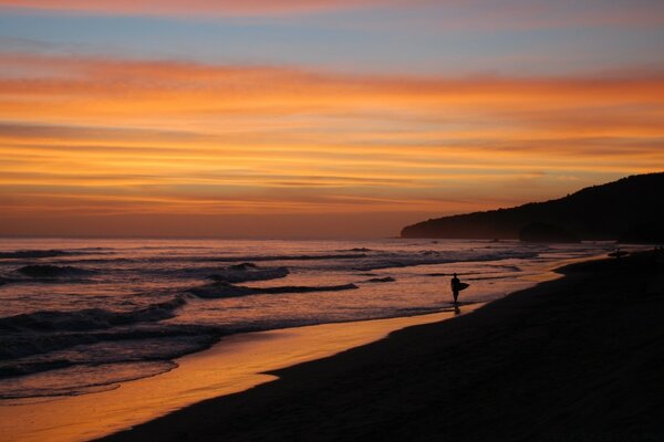 Orden en la playa de arena