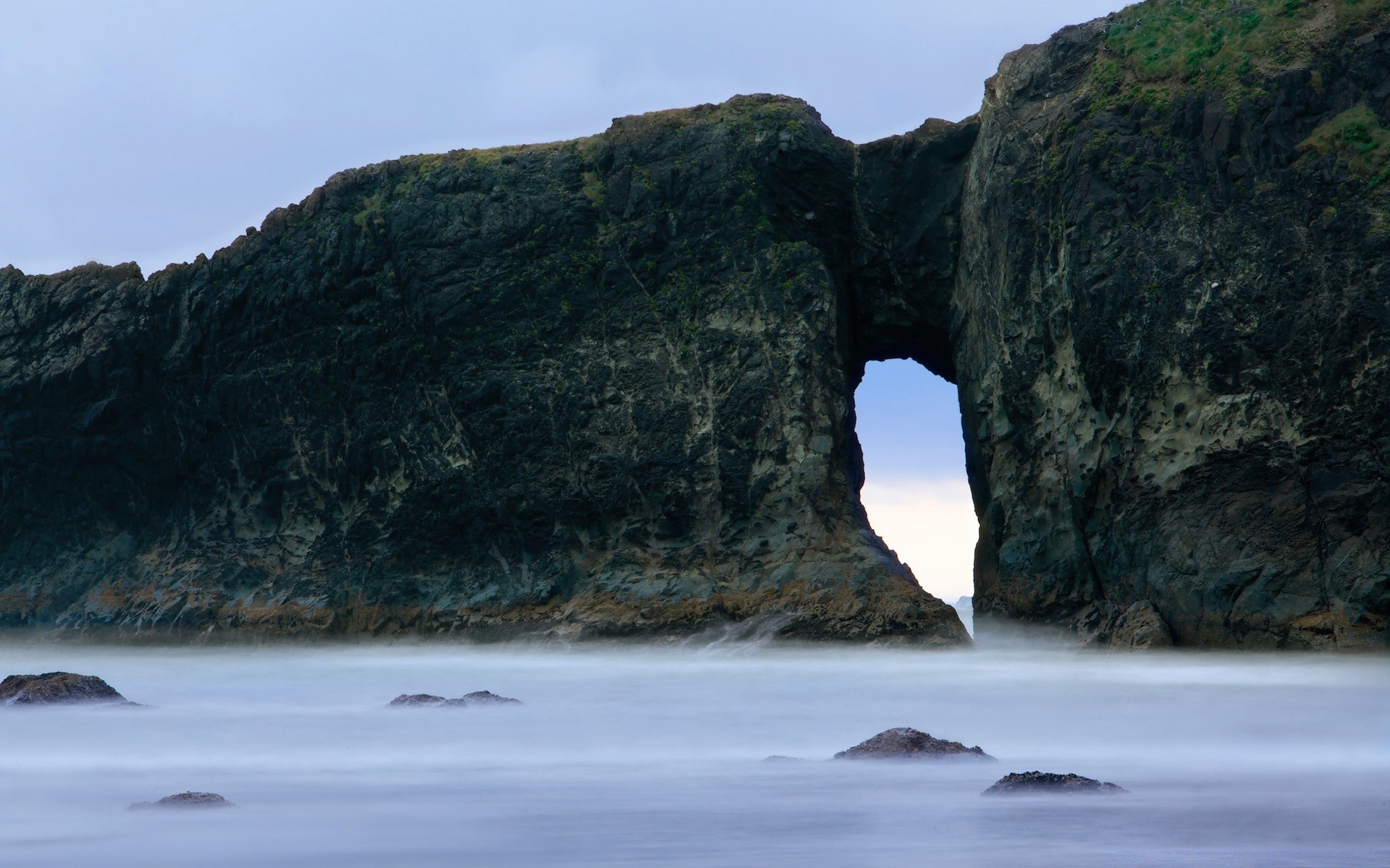 mar y océano agua paisaje viajes al aire libre montaña roca mar luz del día naturaleza escénico