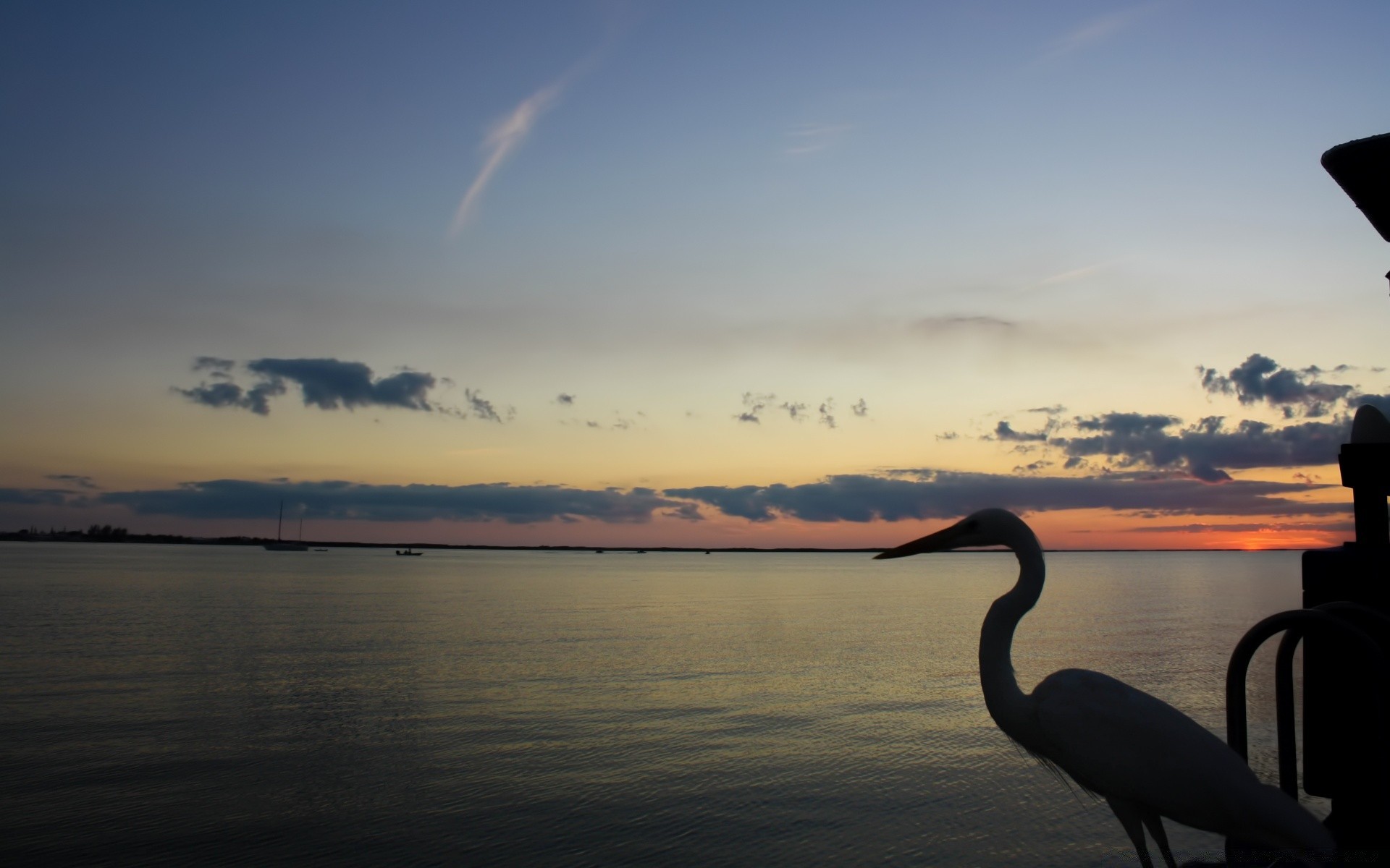 mer et océan eau coucher de soleil aube lac paysage mer crépuscule océan plage ciel soir voyage